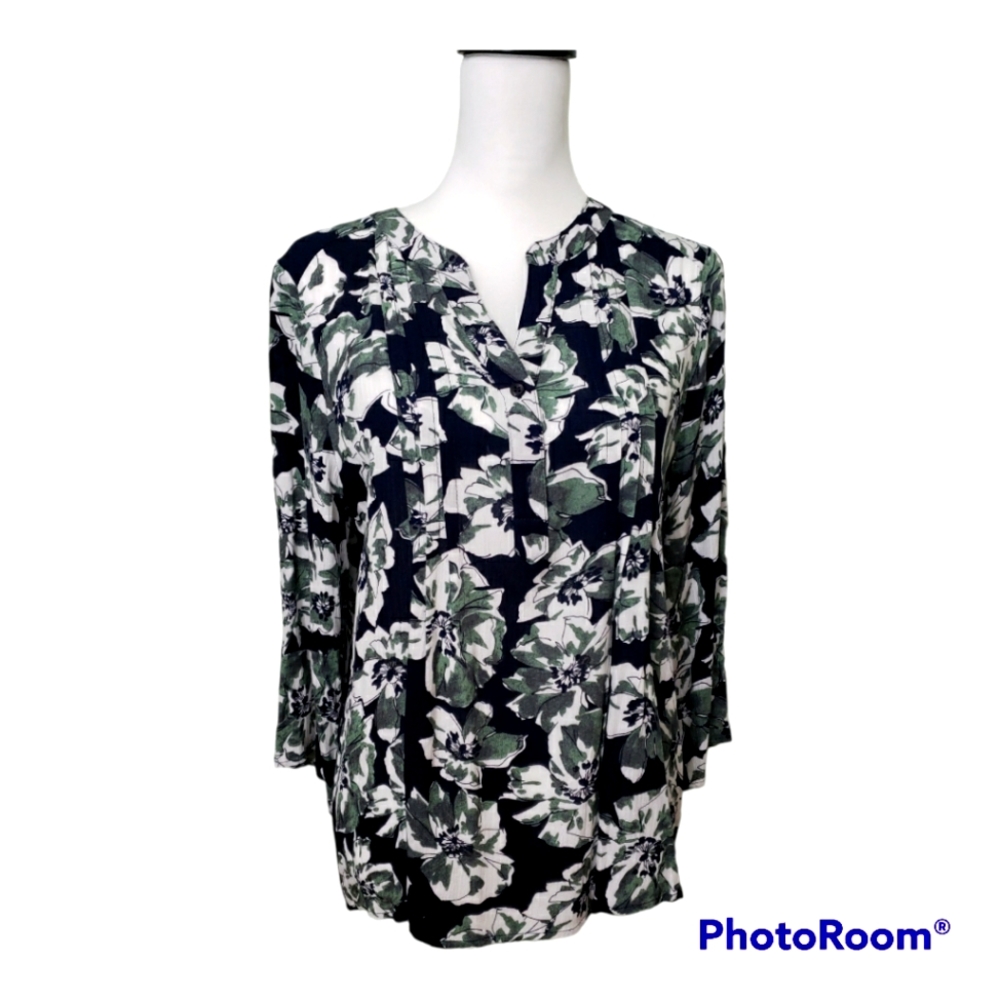 fun to fun Womens Blouse NWT